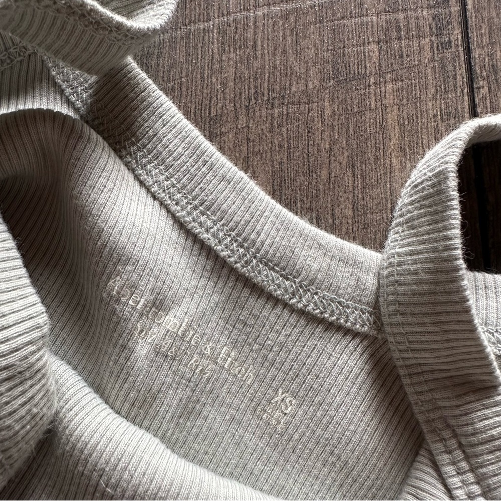 Abercrombie & Fitch Ribbed Bodysuit - Picture 4 of 8